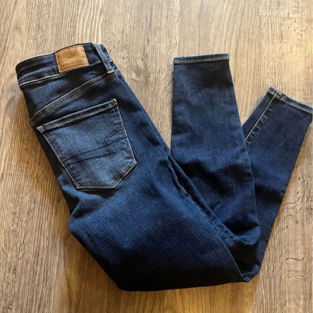 American Eagle Next Level Stretch High Rise Jeggings! Size 2 X-Short! Like new!